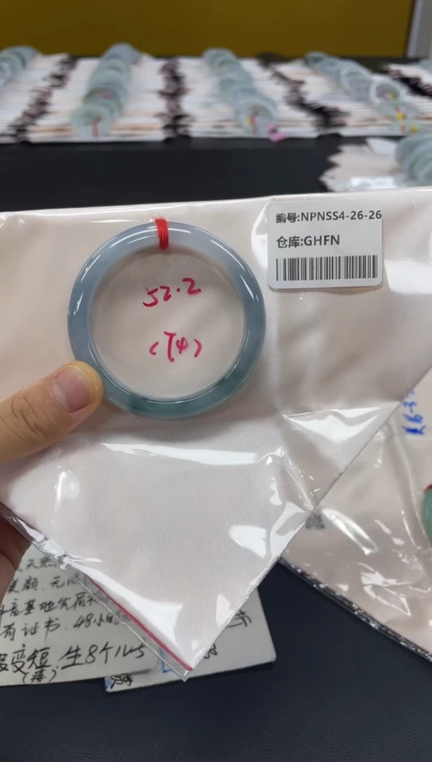 未镶嵌手镯翡翠翡翠手镯