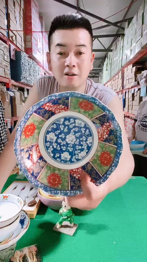 瓷片碗碟好物一件不留@@1