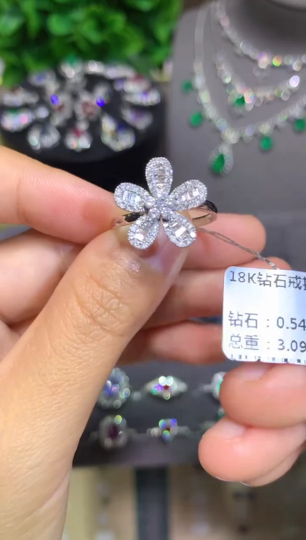 18K金镶嵌戒指/指环钻石0.54CT