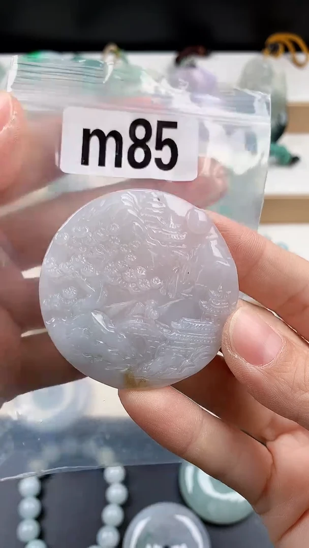 颈饰未镶嵌翡翠天然翡翠吊坠挂件