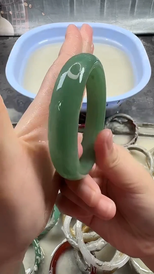 未镶嵌手镯石英质玉11 6364