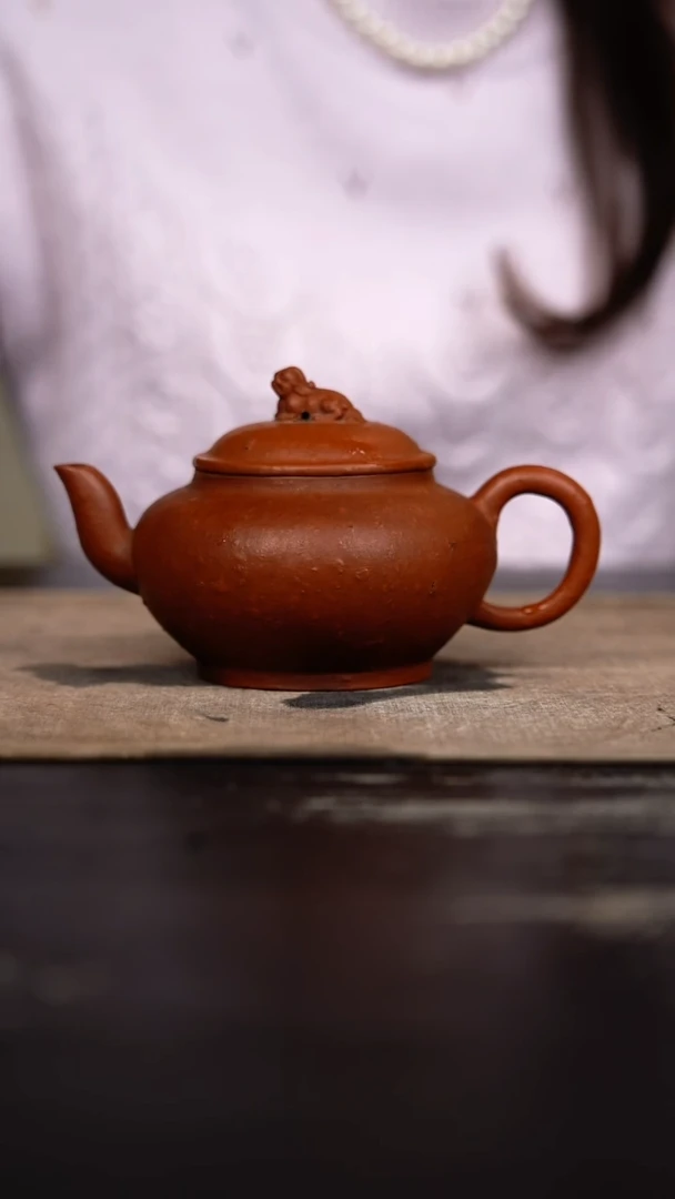 茶壶紫砂梨皮朱泥狮球宫灯