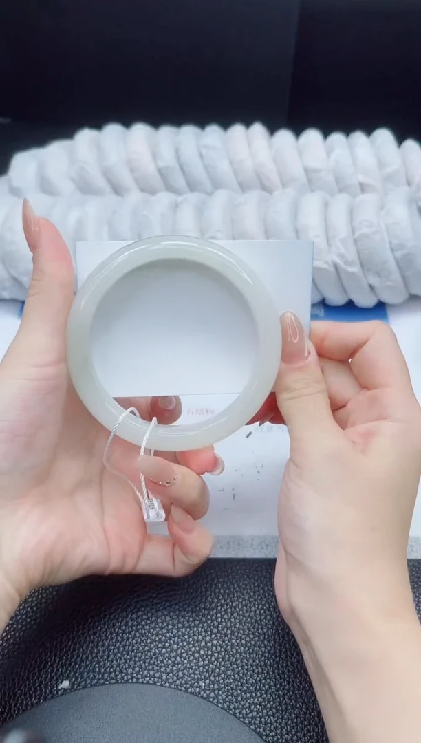 石英质玉手镯未镶嵌93-64.3