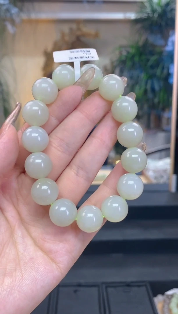 未镶嵌手串和田玉卡14