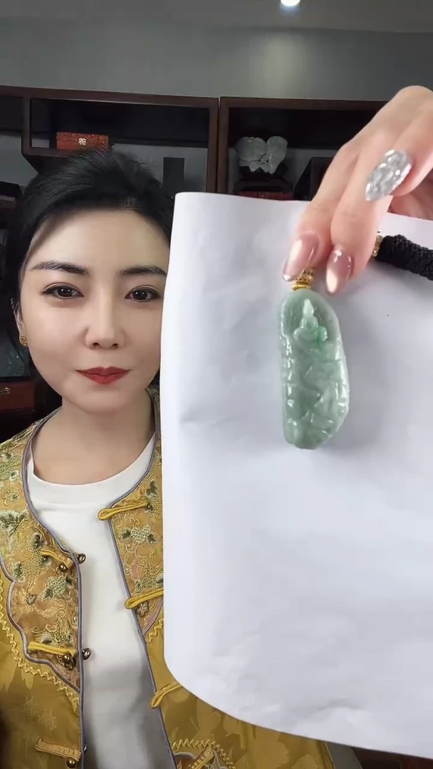 【闪购商品】翡翠颈饰未镶嵌无相观音