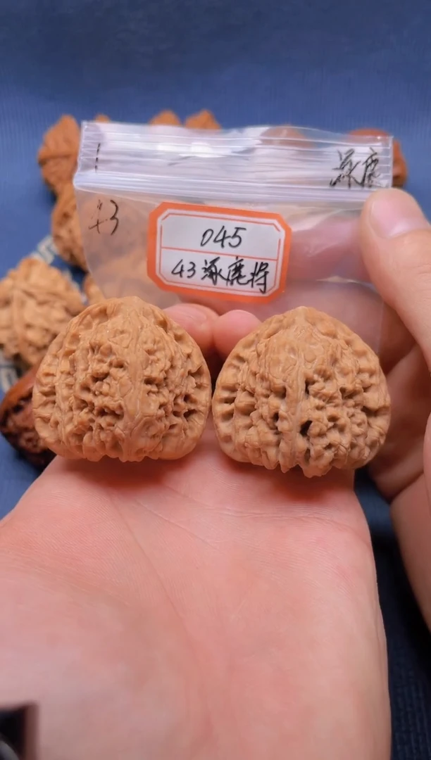 桃核吊坠045 43全三角将