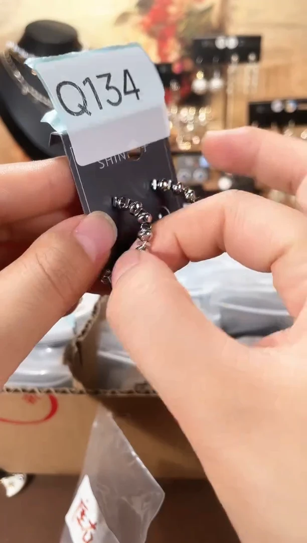 合金925银锆石Q134