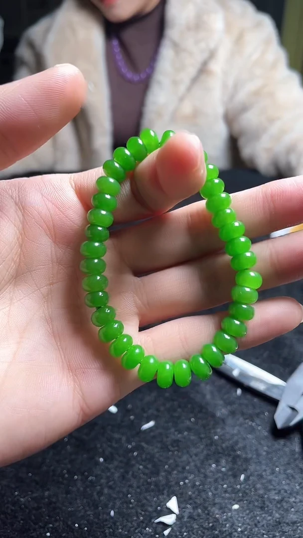 猛子收货精美手串