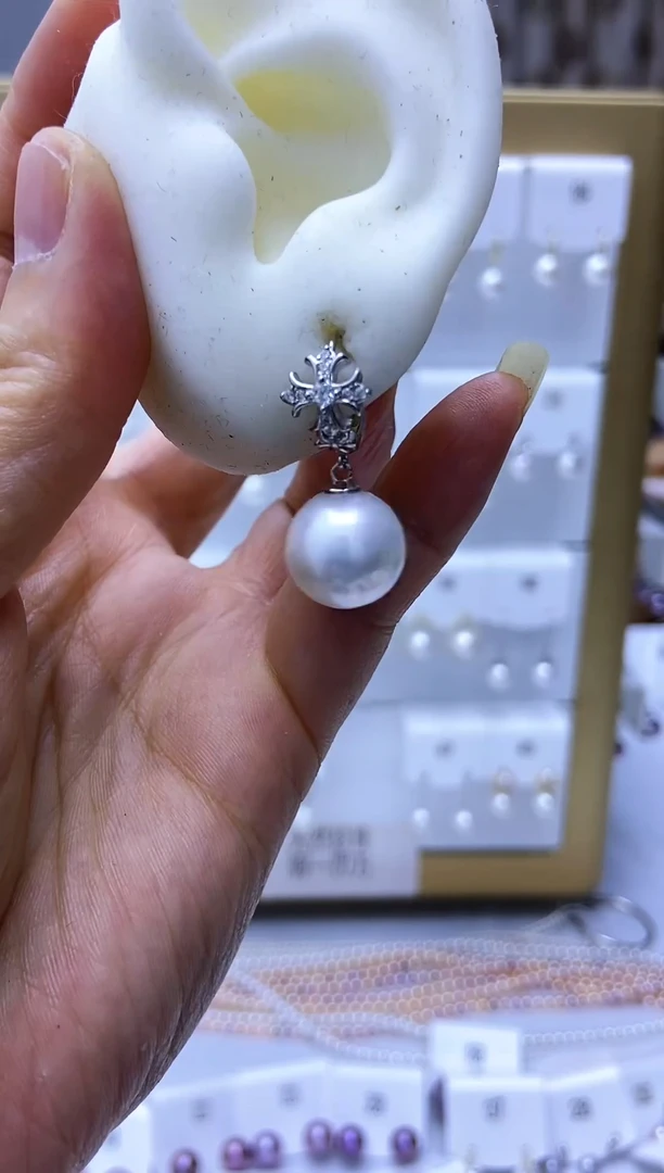 银S925镶嵌耳饰淡水珍珠308