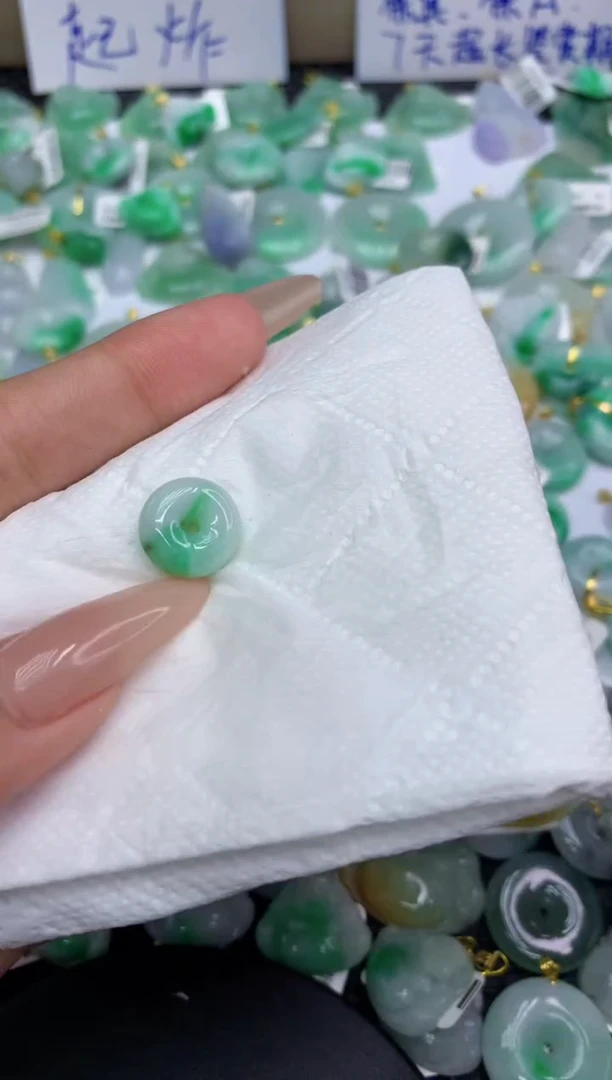 翡翠未镶嵌颈饰11111111