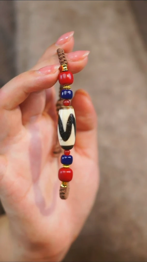 未镶嵌手串玛瑙/玉髓（覆膜）多样性发一