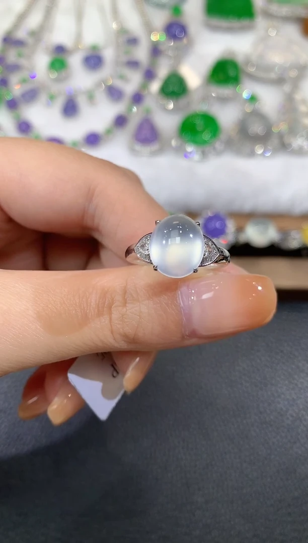 18K金镶嵌戒指翡翠C47