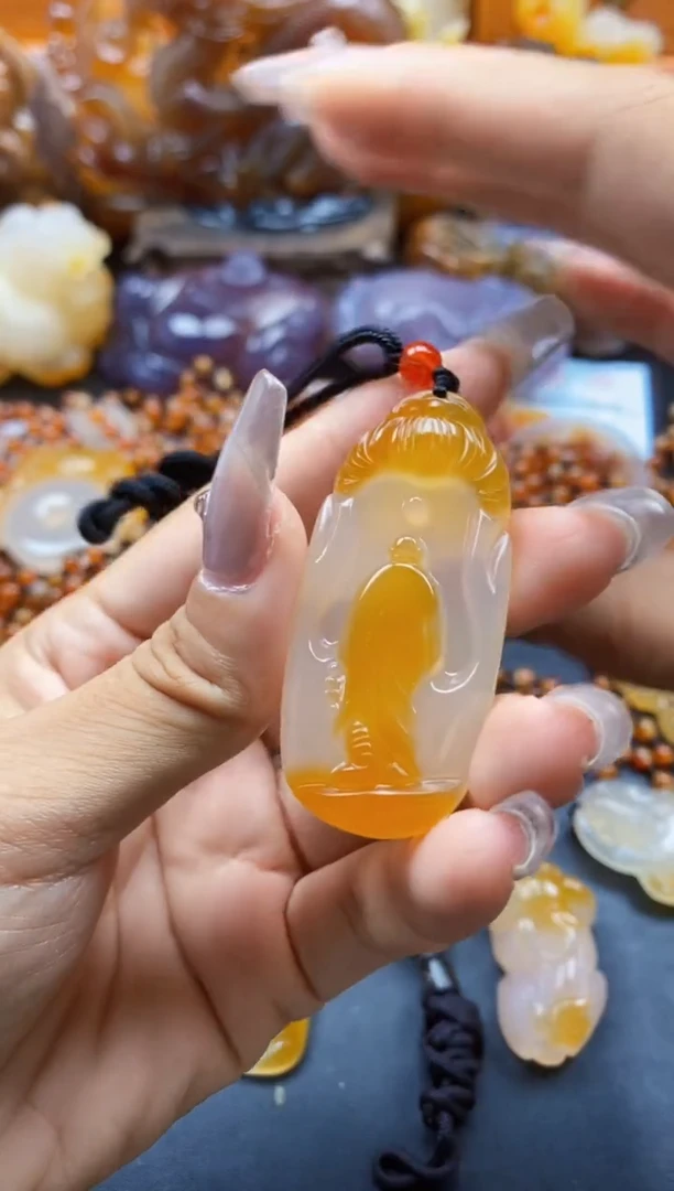 玛瑙/玉髓挂件未镶嵌幸**贝ll