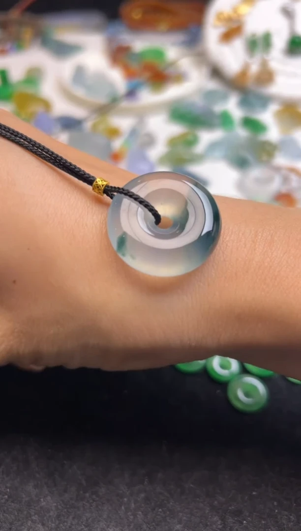 未镶嵌定制翡翠蓝扣子39800+1990