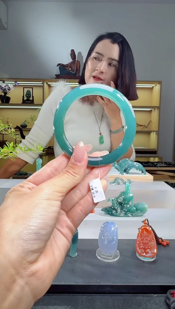 未镶嵌手镯翡翠55.6圈