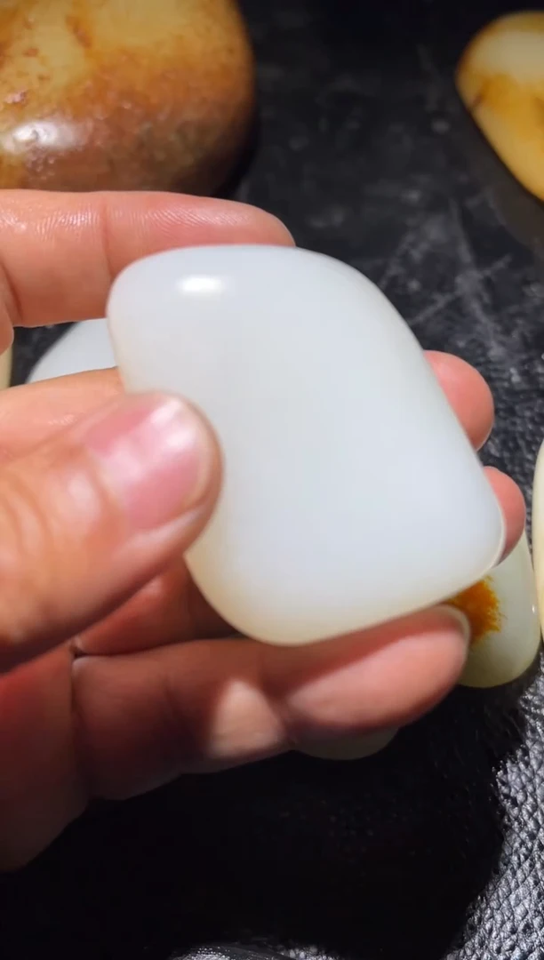 未镶嵌和田玉珠宝奇石35