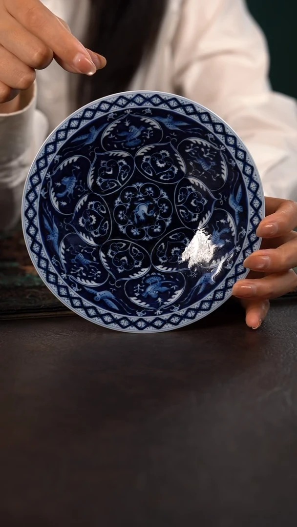 洪印慕明蓝地凤鸟瑞兽折沿壶承