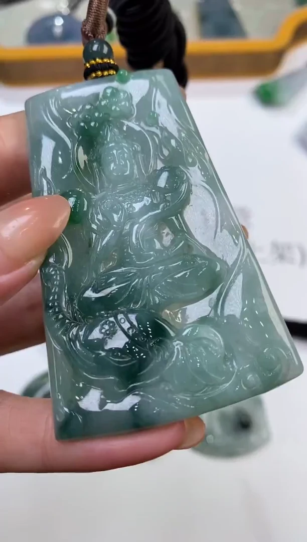 未镶嵌挂件翡翠378703  多人