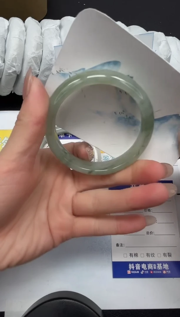 【闪购商品】石英质玉手镯合金262-54.8