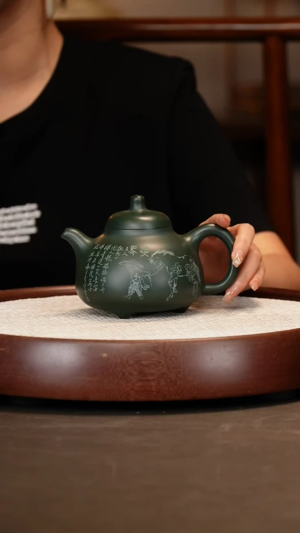 【邵忠源】三足乳鼎 400c+康窑套杯+随机画
