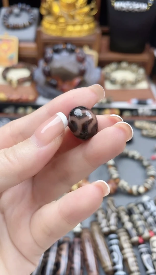 未镶嵌珠珠玛瑙/玉髓黑金达洛贵人