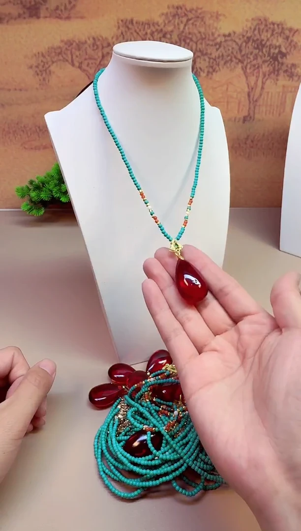 血珀颈饰14K金镶嵌A143