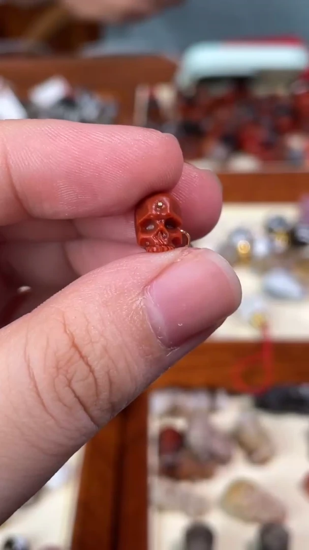 南红玛瑙未镶嵌颈饰81半额骷髅