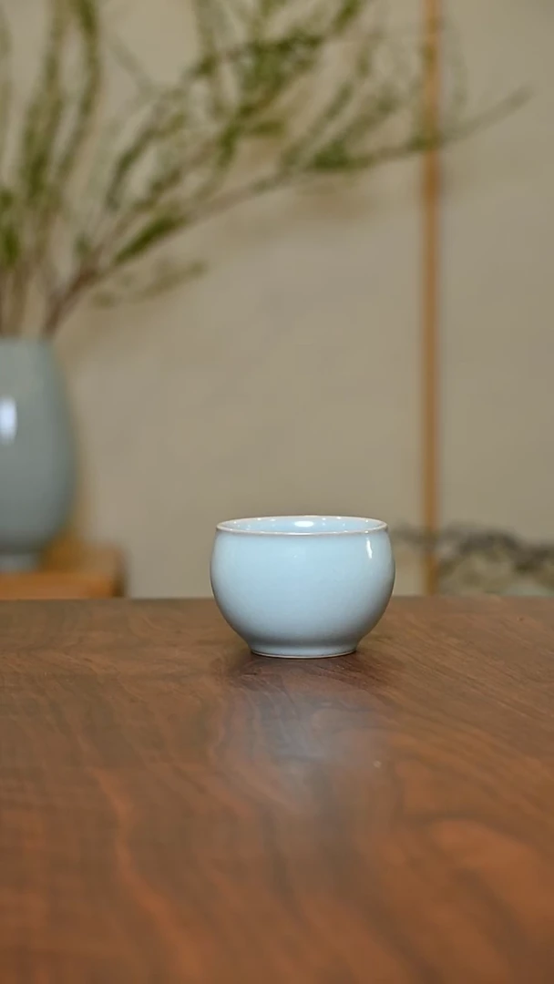 缸杯 天青 微瑕 朱家汝窑款