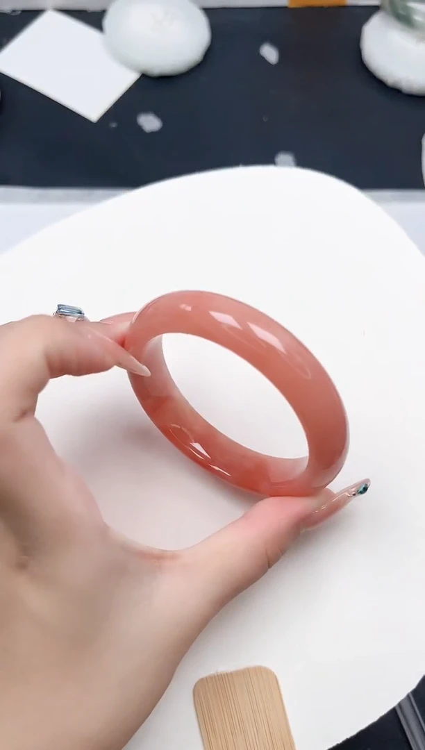 未镶嵌手镯石英质玉18-56