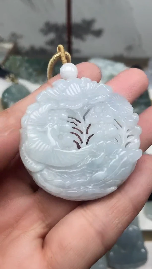 颈饰未镶嵌翡翠凤牌