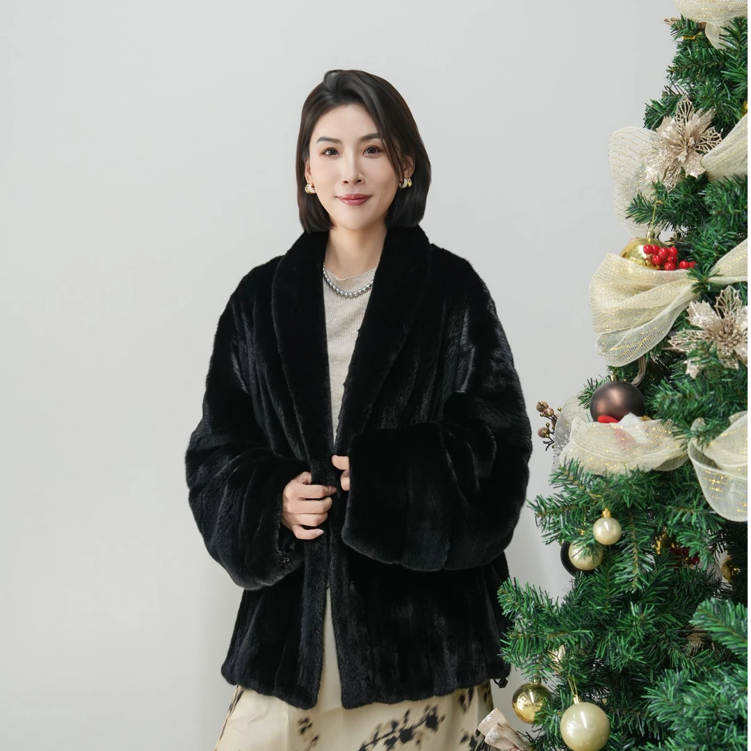 「北极光」进口宝嘉美青果领显瘦水貂皮草慵懒风时尚百搭女款外套