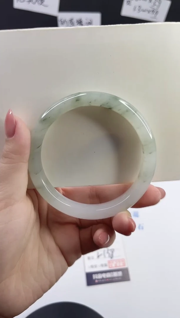 未镶嵌手镯石英质玉多样性发货L128