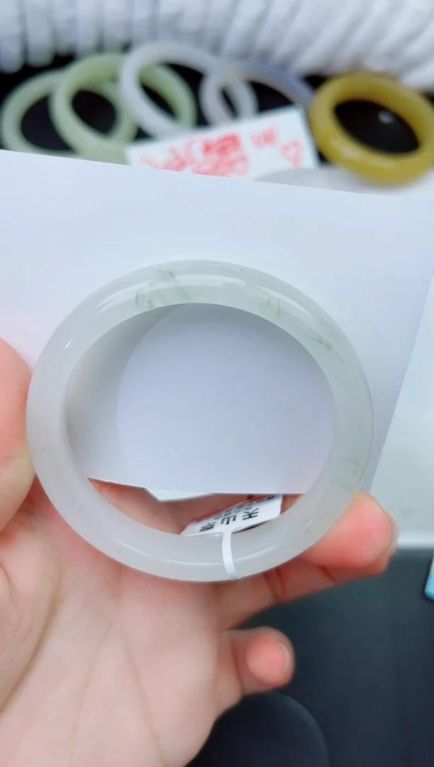 石英质玉手镯未镶嵌183-57.4