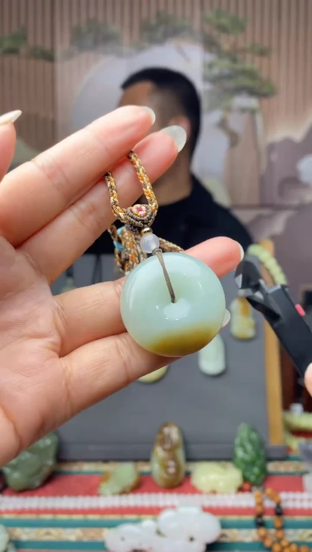 颈饰未镶嵌和田玉拍一发一