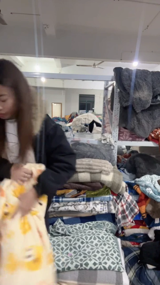 法兰绒033        1.8*2瑕疵