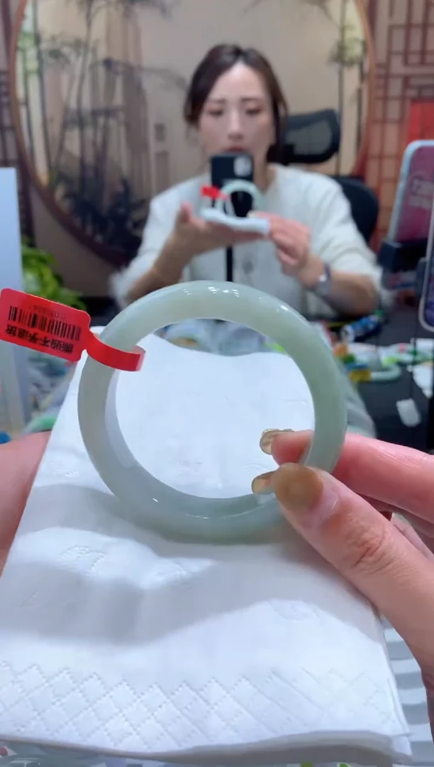 未镶嵌手镯翡翠000083515