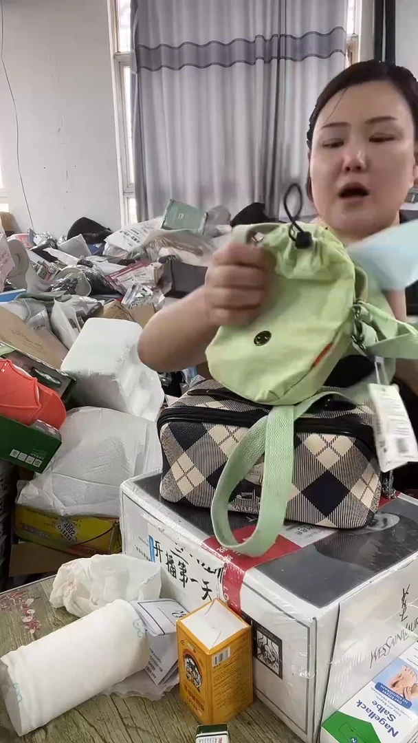 牦牛剖层皮革琪琪女包1号店超好看发图片款