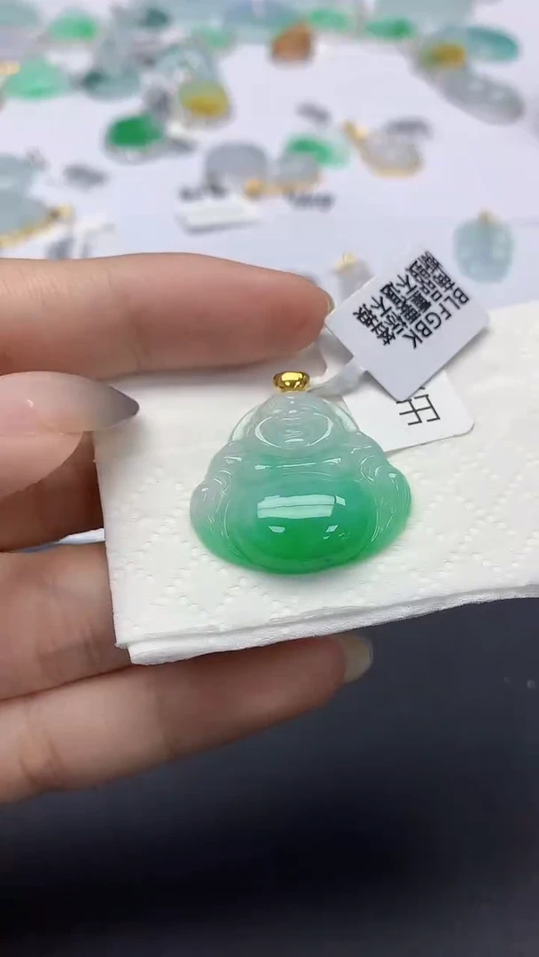 翡翠18K金镶嵌颈饰天然缅甸a货翡翠
