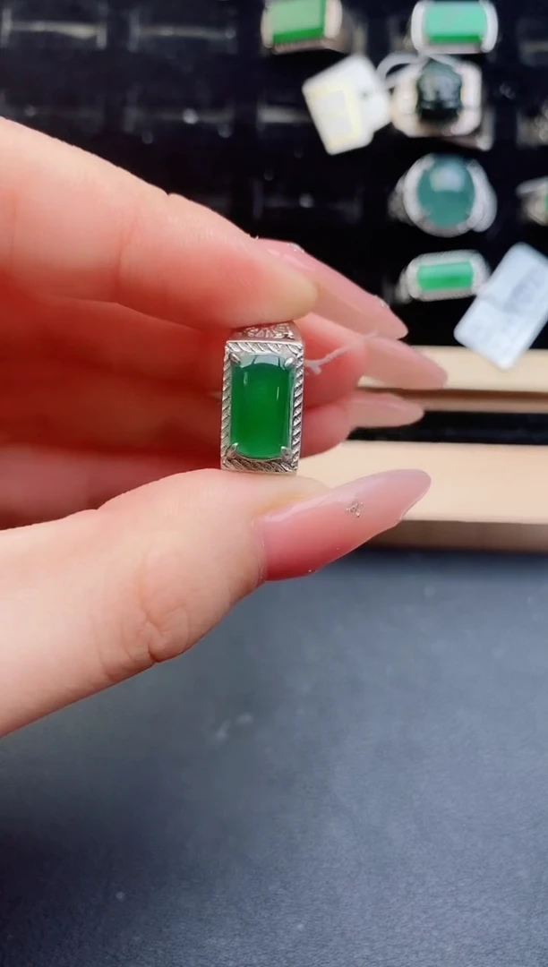 翡翠戒指银S925镶嵌1212121