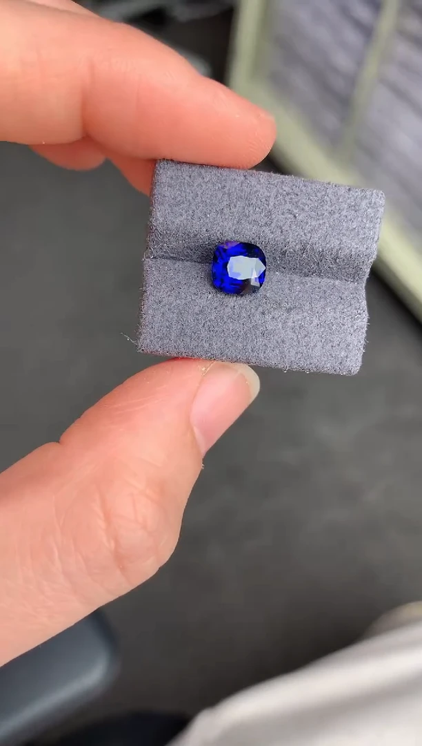 【闪购商品】蓝宝石裸石未镶嵌2ct皇家蓝