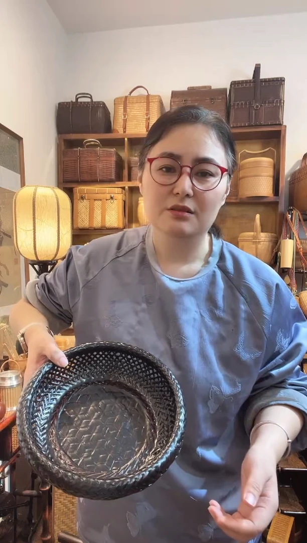 蓝胎漆器圆形收纳筐