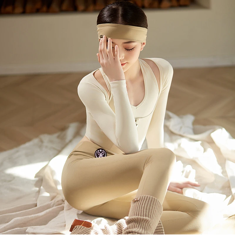 星辰舞服拉丁舞练习服三件套四季款修身显腿长没背吊带显瘦气质款