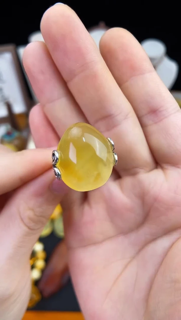 琥珀未镶嵌珠宝奇石柒月
