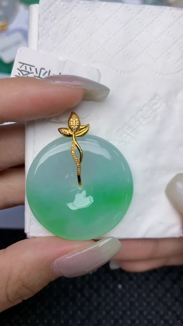 颈饰18K金镶嵌翡翠天然缅甸翡翠a货百元以上9元证书费自理