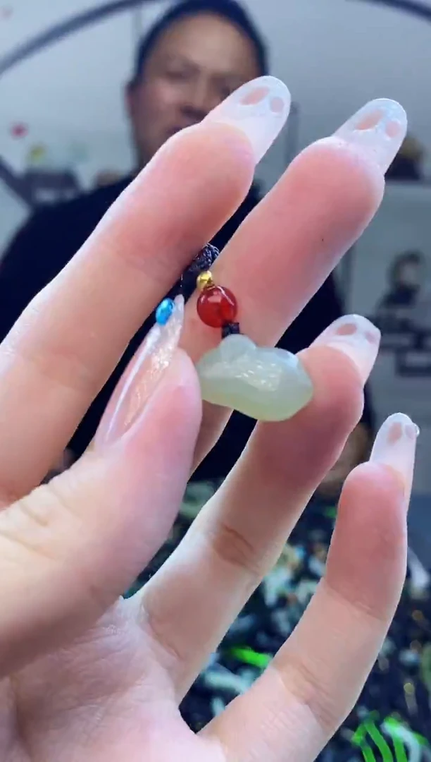 颈饰未镶嵌和田玉多样性发拍一发一