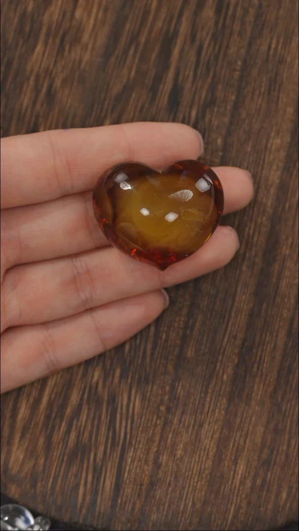 【闪购商品】蜜蜡裸石未镶嵌挂饰1