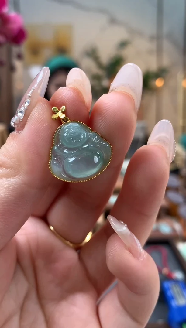 【闪购商品】翡翠吊坠(不含链)18K金镶嵌佛公