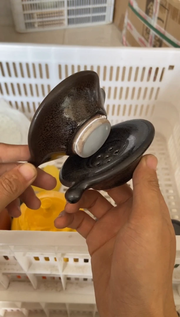 无运费险有瑕疵的摄影的产品有使用过的痕迹有点脏介意勿拍