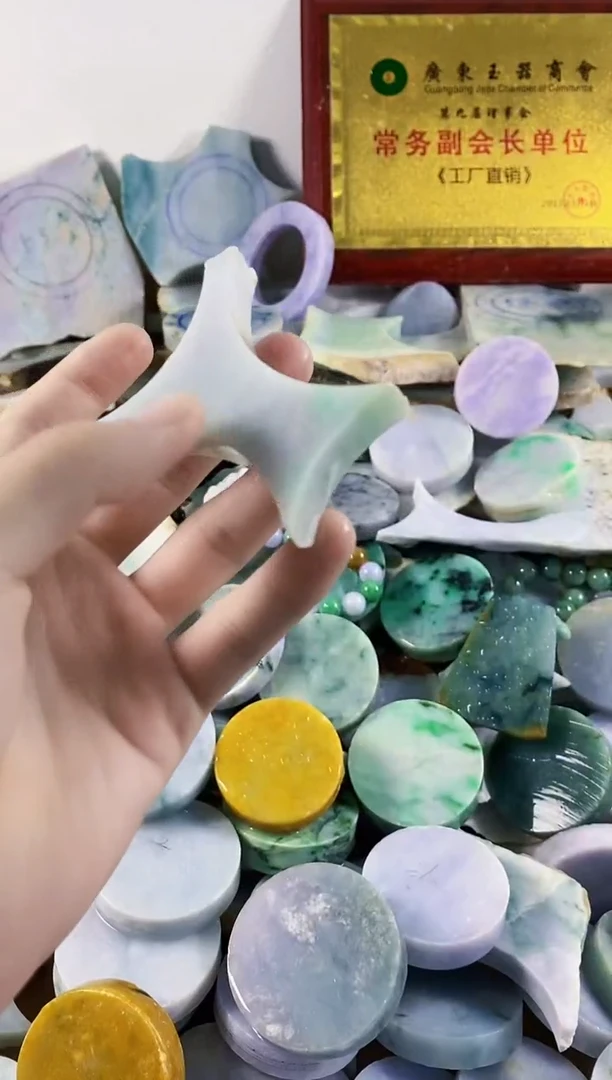 翡翠裸石纯天然A货翡翠75