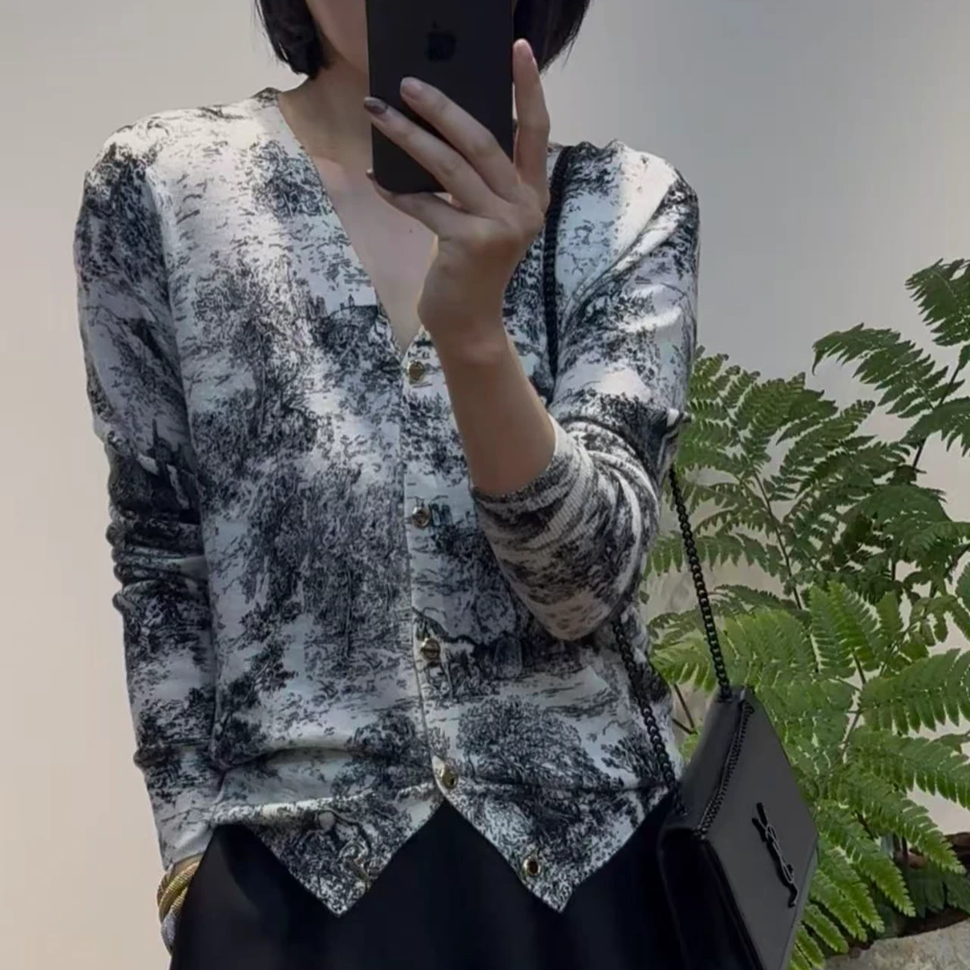 TANTAN 秋季气质百搭黑白花色羊毛开衫V领上衣2800